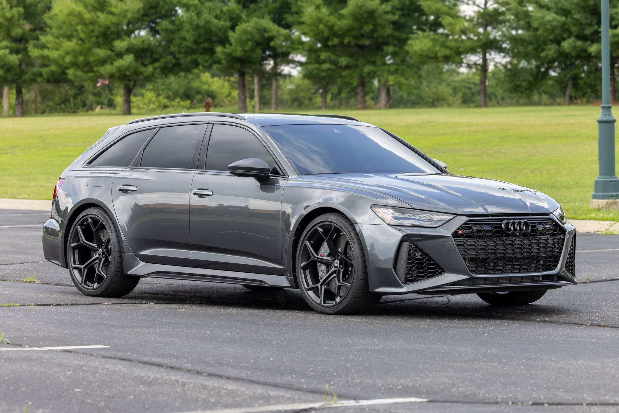 2025 Audi RS6 Avant Performance